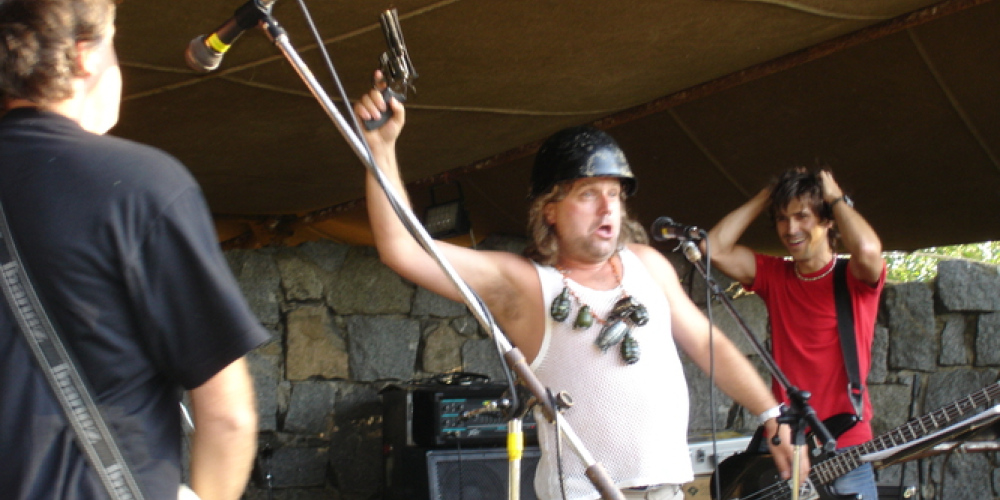 Stará dobrá ruční práce zahraje společně s Nirvana.cz a Jimi Hendrix Forever v M-klubu