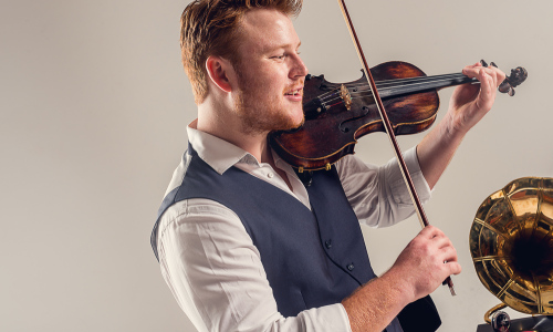 Nadaný a vzrušující mladý jazzman Ben Holder ve Valmezu