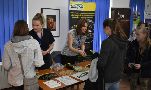 Veletrh pracovních příležitostí nabízel práci, rozdával informace a představoval firmy