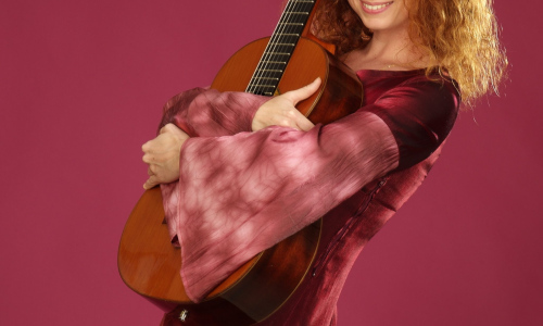 Jedinečná Eva Henychová vás svou hudbou zasáhne