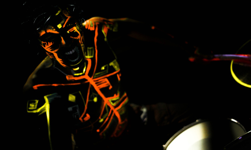 Neotřelou hudební a vizuální show v M-klubu rozbalí 3logit